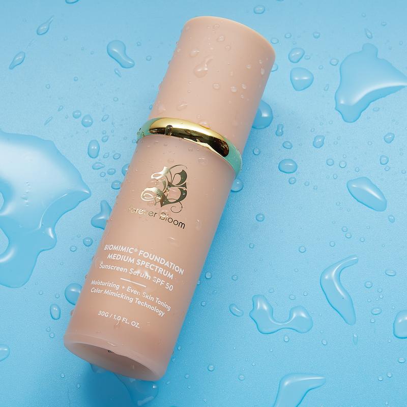 Base Forever Bloom BioMimic® – Suero con protección solar de amplio espectro SPF 50
